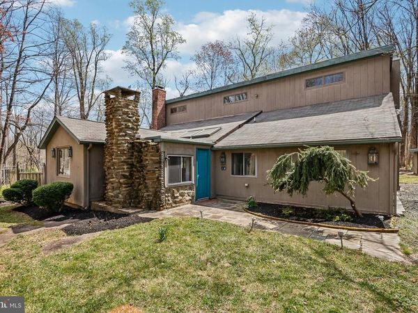 16 MOUNTAIN CHURCH ROAD, HOPEWELL, NJ 08525