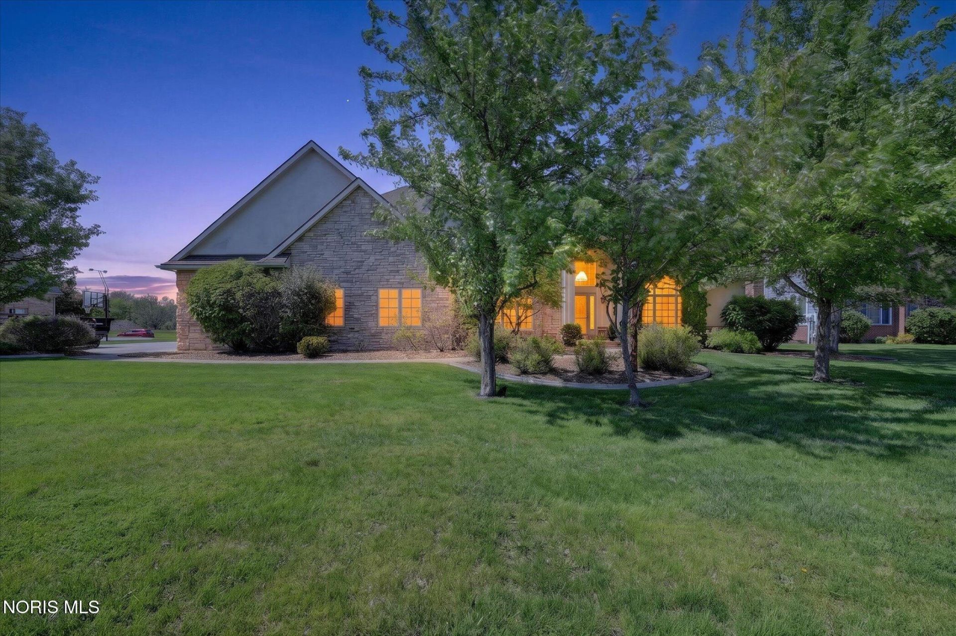 26555 W River Road, Perrysburg, OH 43551 Main Photo