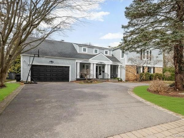 1040 Links Road , Woodmere, NY 11598