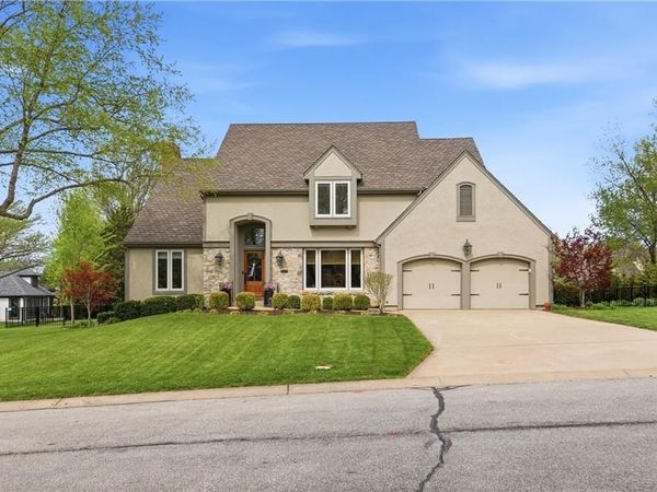 12416 Delmar Street, Leawood, KS 66209