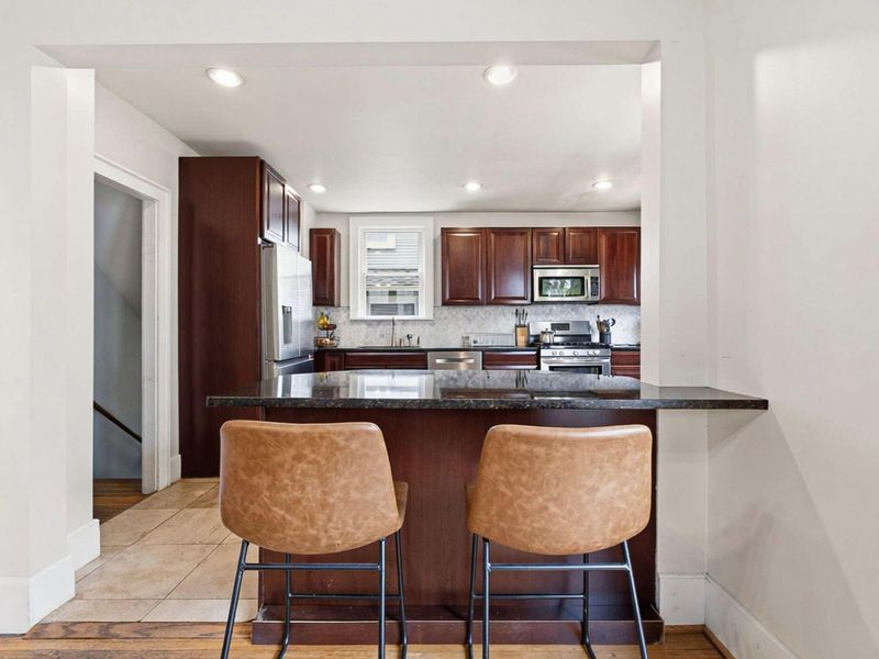 34 E Longview Avenue, Columbus, OH 43202 Photo 20