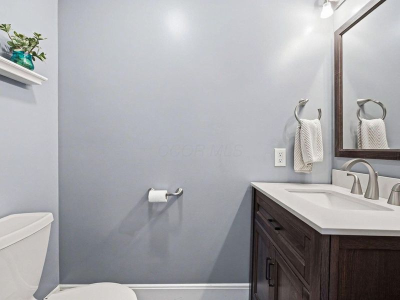 34 E Longview Avenue, Columbus, OH 43202 Photo 27