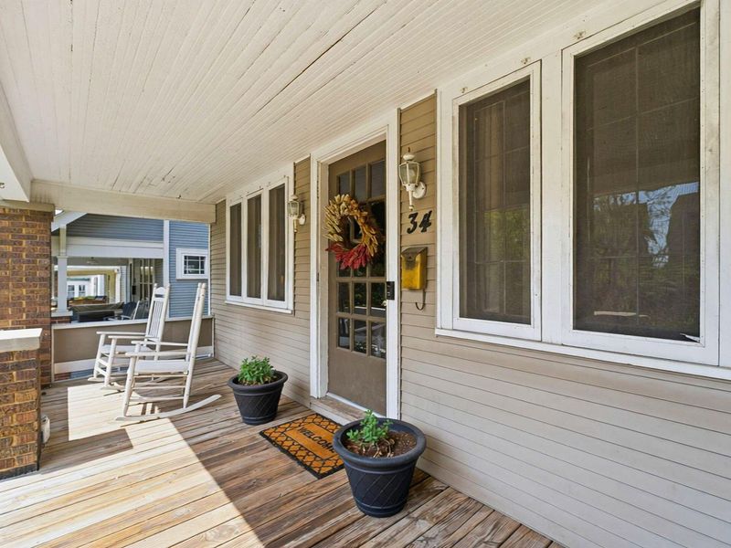 34 E Longview Avenue, Columbus, OH 43202 Photo 4