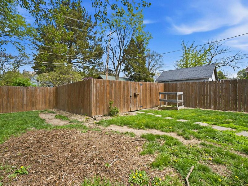 34 E Longview Avenue, Columbus, OH 43202 Photo 46