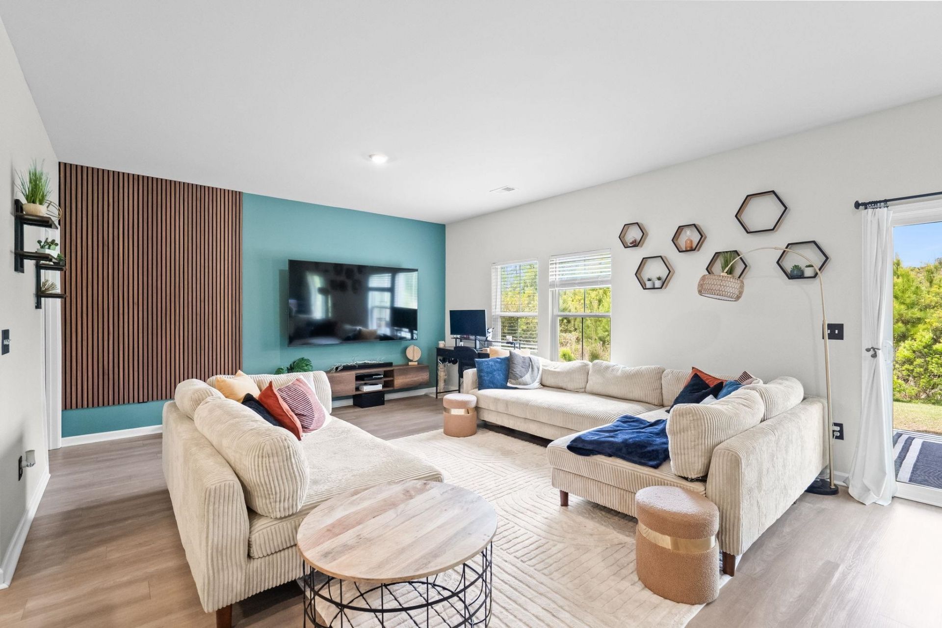 555 Appaloosa Way Photo 5