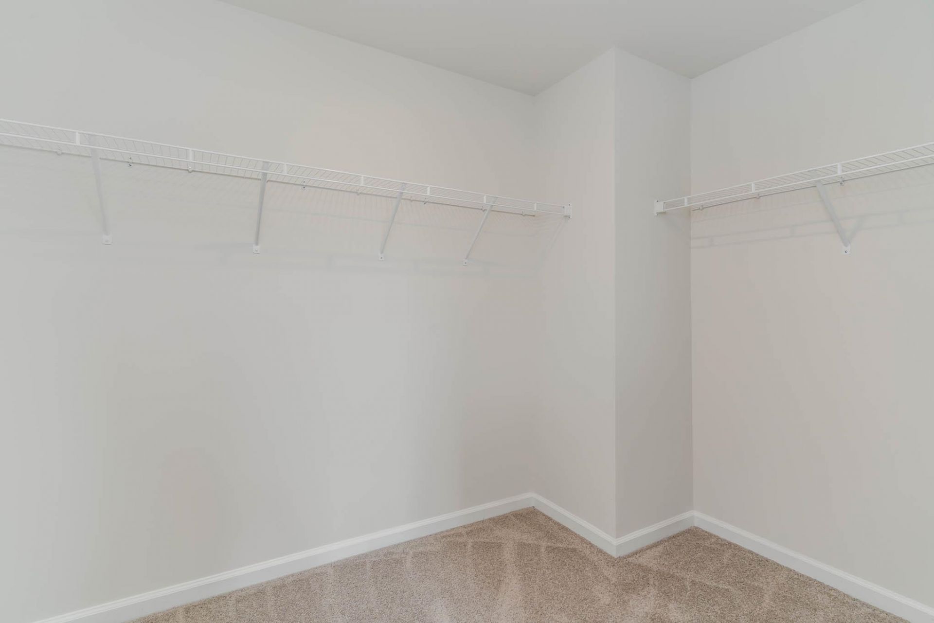 2831 Riverboat Way Photo 17