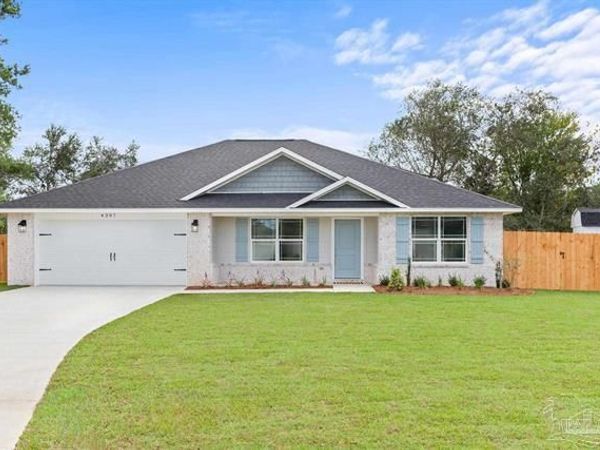 1689 Oak Drive, Gulf Breeze, FL 32563