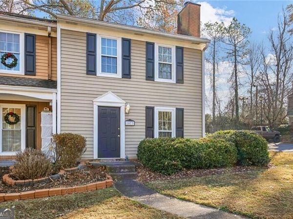 1077 New Haven Drive SW, Marietta, GA 30064