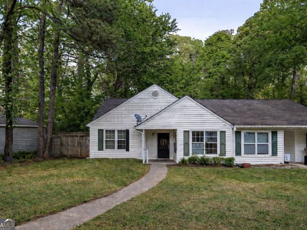 5144 Hill Farm Drive NE, Woodstock, GA 30188