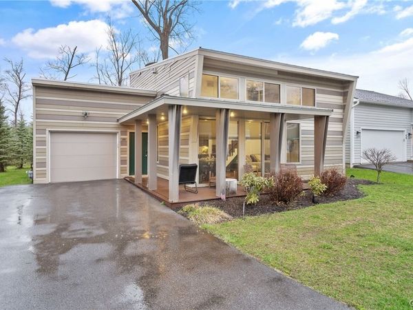 100 Xavier Circle, Syracuse, NY 13210