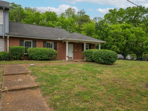 5601 Country Dr, Unit 213, Nashville, TN 37211