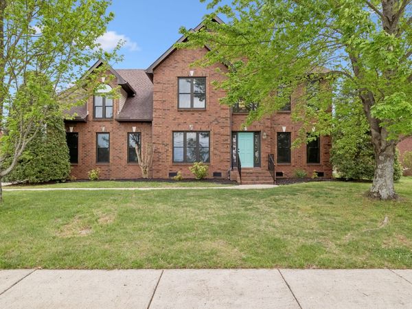 3073 Schoolside St, Murfreesboro, TN 37128