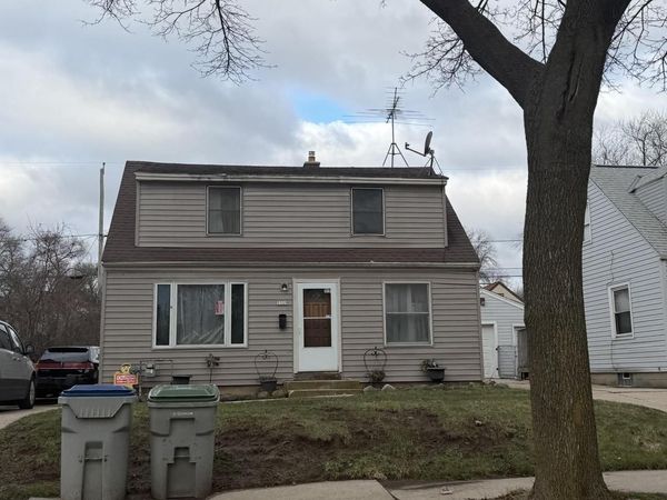 5329 N 51st BOULEVARD, Milwaukee, WI 53218