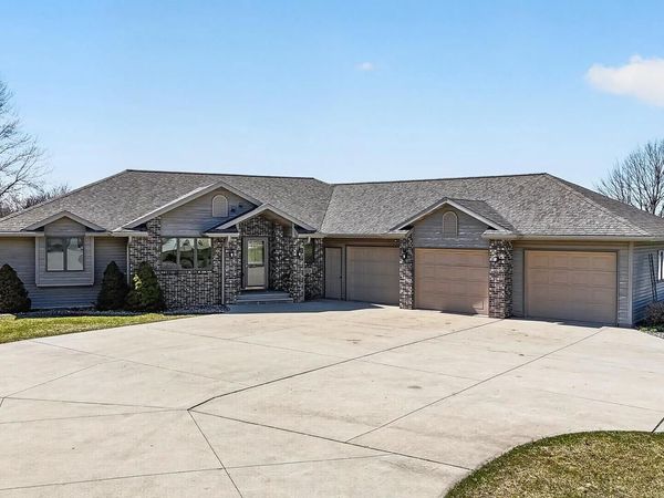 W3835 STONERIDGE DRIVE, Fond Du Lac, WI 54937