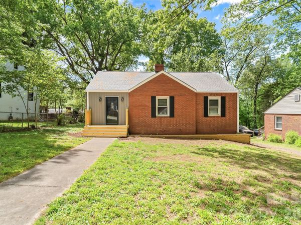 373 Westwood Drive , Statesville, NC 28677