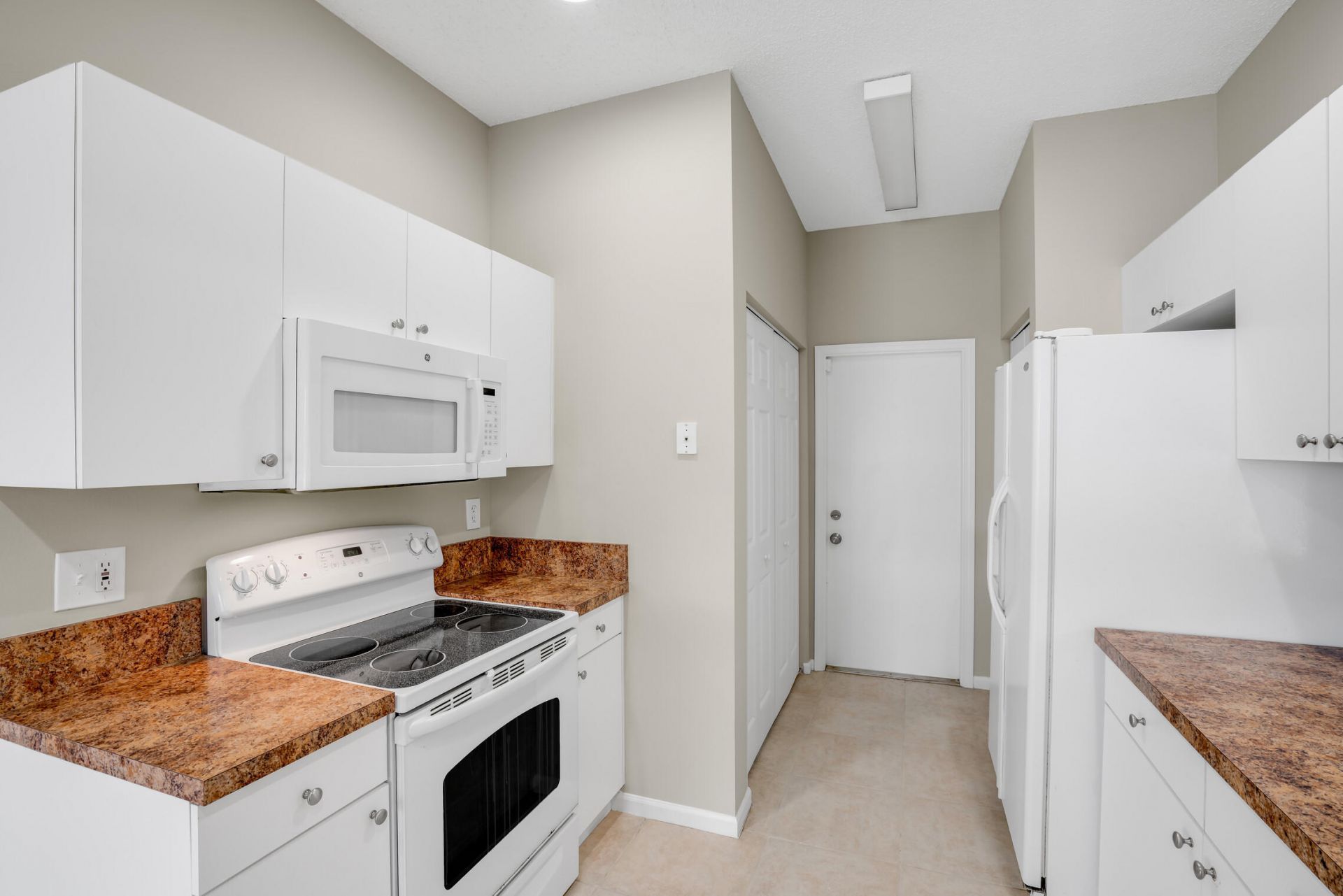 7787 Springfield Lake Drive, Lake Worth, FL 33467 Photo