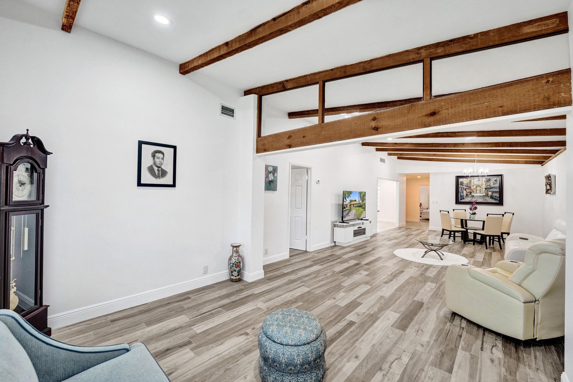 9707 N New River Canal Road, Unit 221, Plantation, FL 33324 Photo