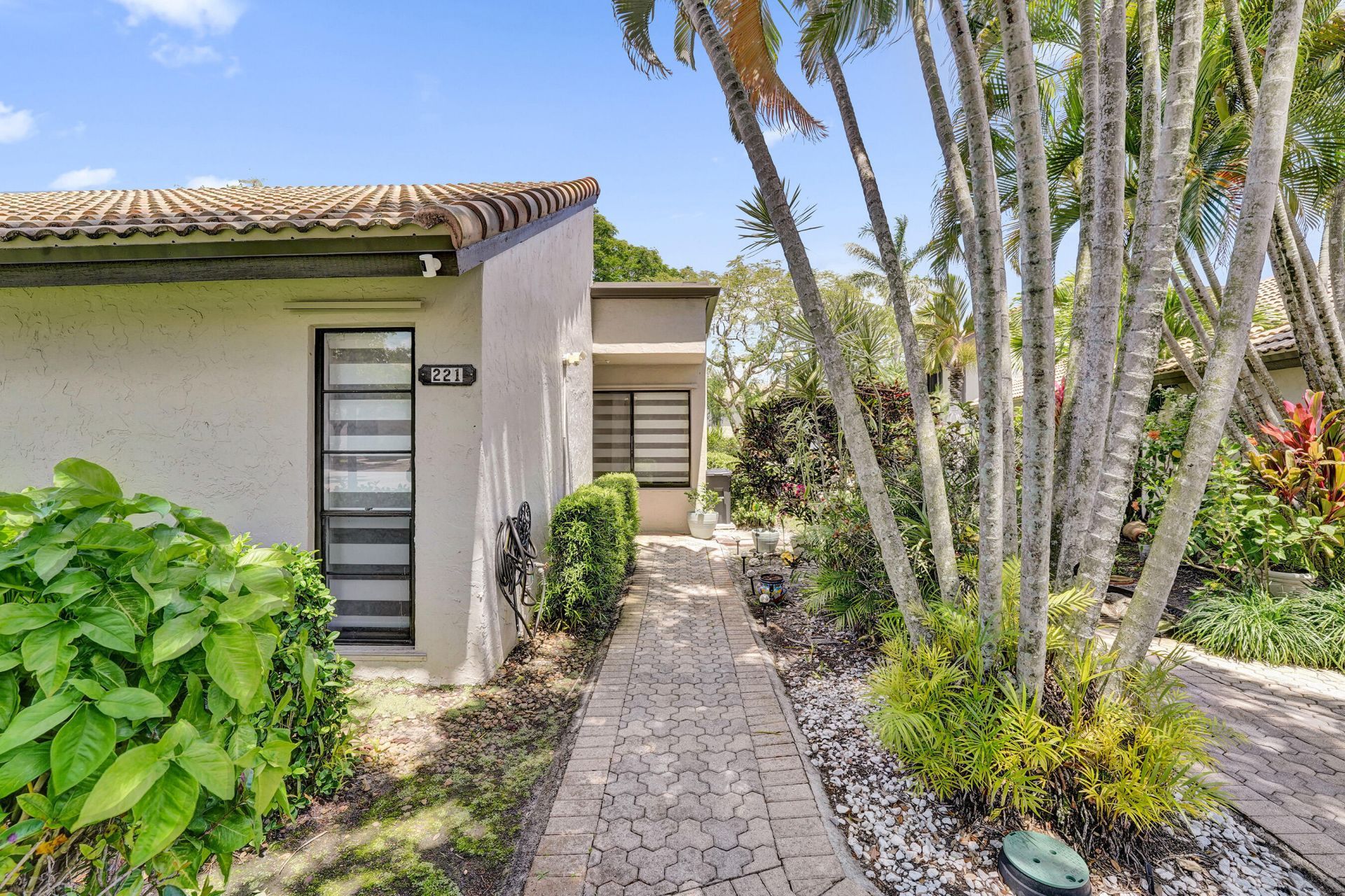 9707 N New River Canal Road, Unit 221, Plantation, FL 33324 Photo