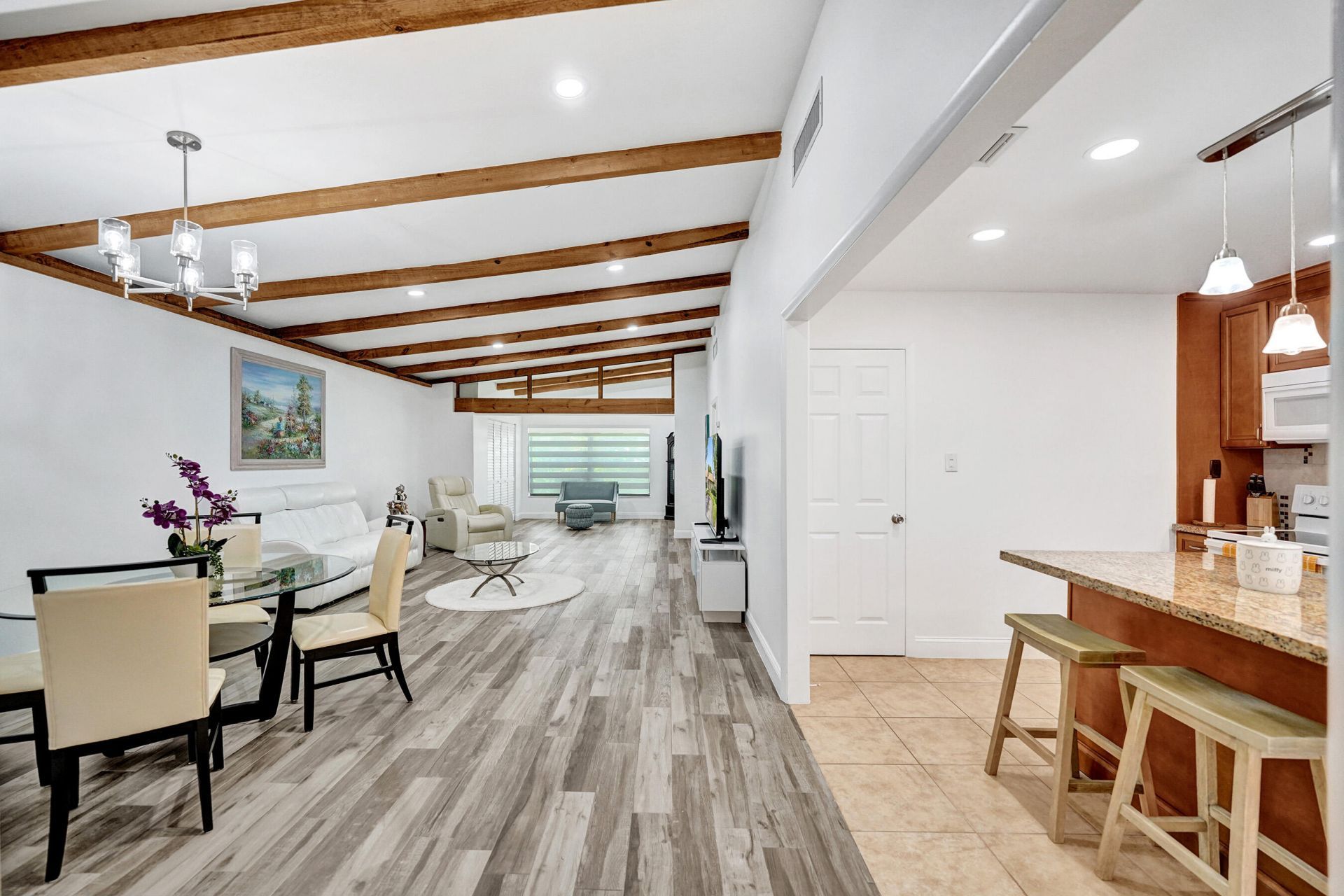 9707 N New River Canal Road, Unit 221, Plantation, FL 33324 Photo