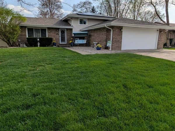 921 4H Road , Ottawa, IL 61350