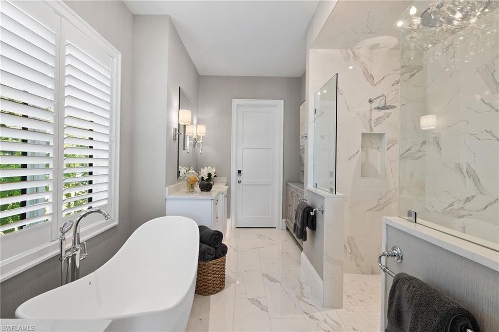 1850 Kingfish Rd, Naples, FL 34102 Photo