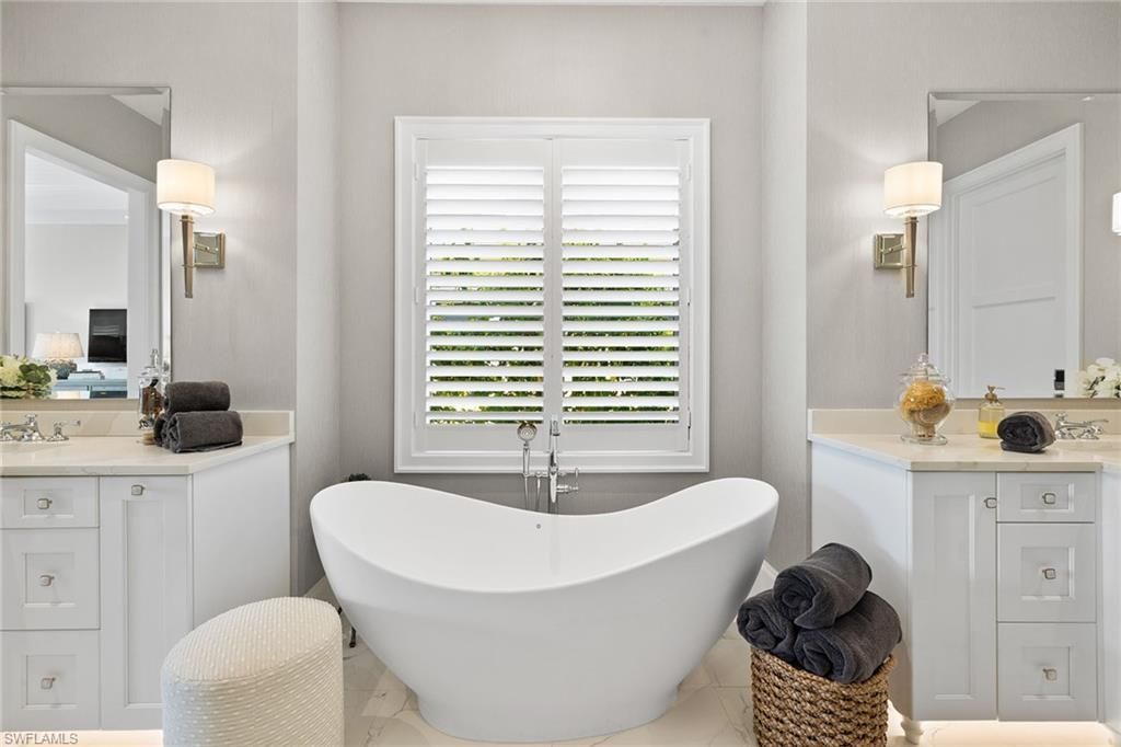 1850 Kingfish Rd, Naples, FL 34102 Photo