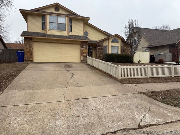 2614 S Gardenia Avenue, Broken Arrow, OK 74012