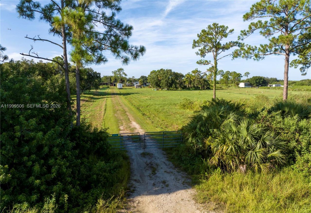 14759 Center Ave , Clewiston, FL 33440 Photo