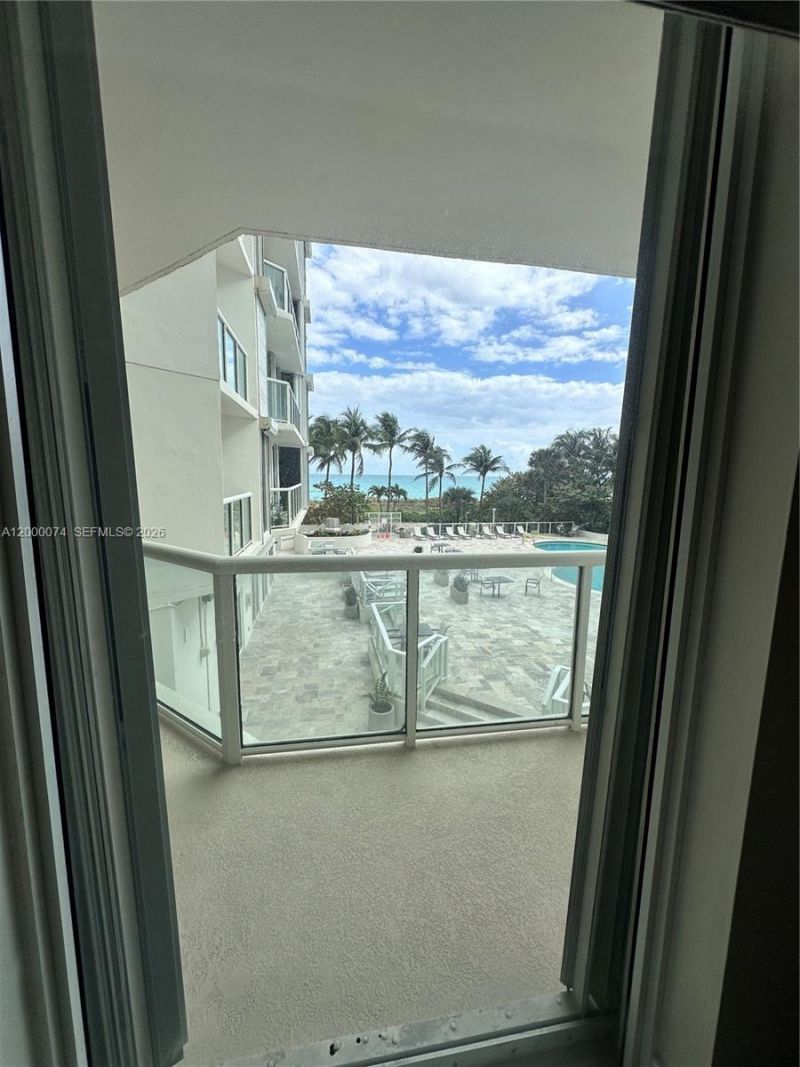 8925 Collins Ave, Unit 2J, Surfside, FL 33154 Photo