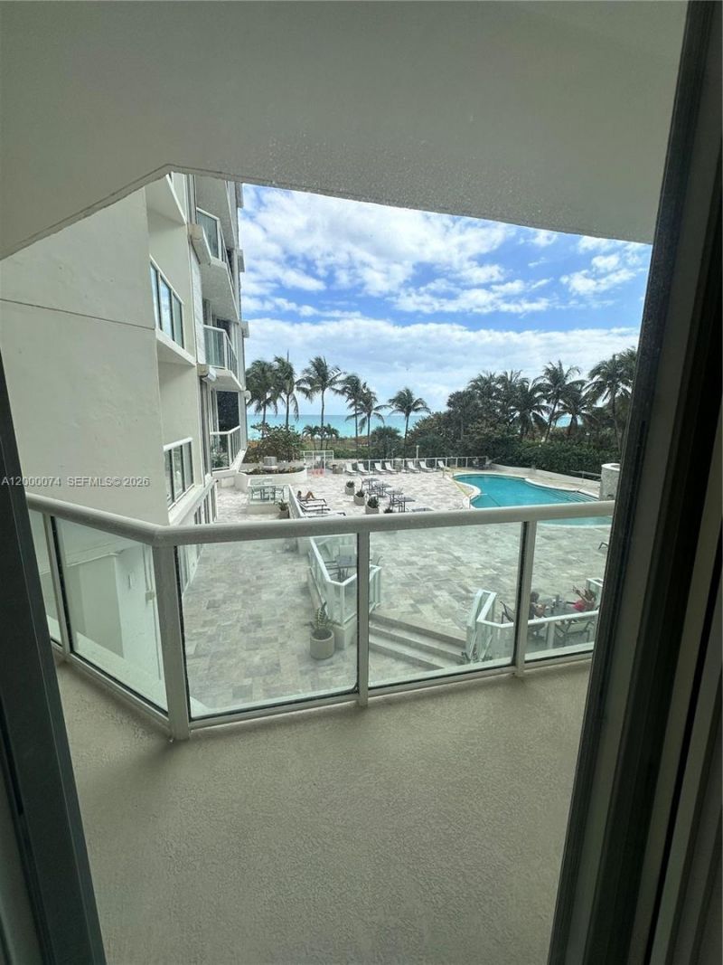 8925 Collins Ave, Unit 2J, Surfside, FL 33154 Photo