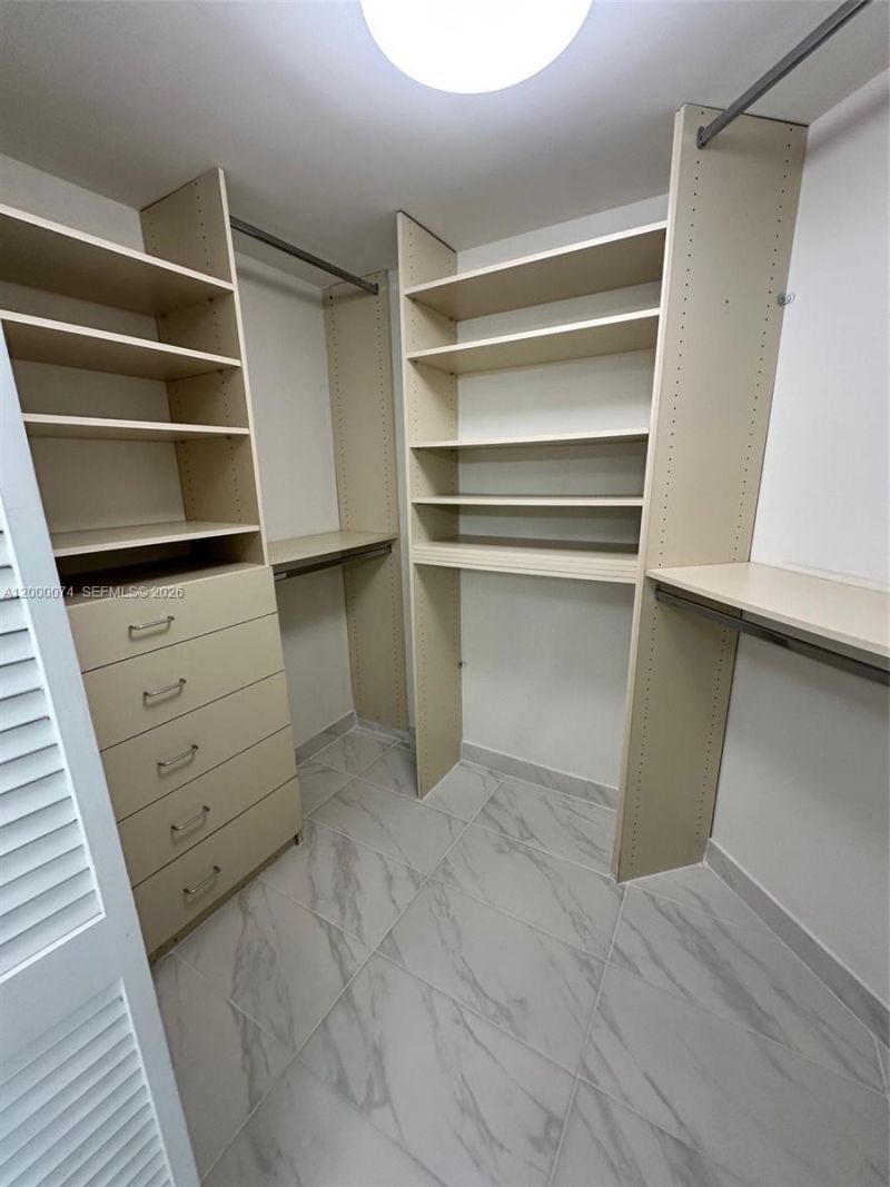 8925 Collins Ave, Unit 2J, Surfside, FL 33154 Photo