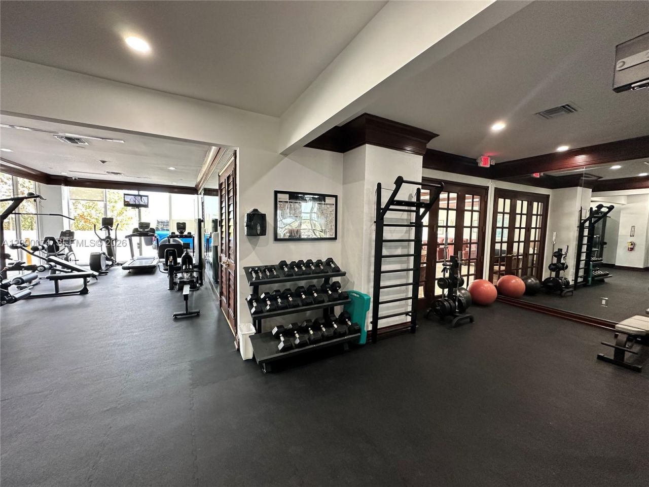 8925 Collins Ave, Unit 2J, Surfside, FL 33154 Photo