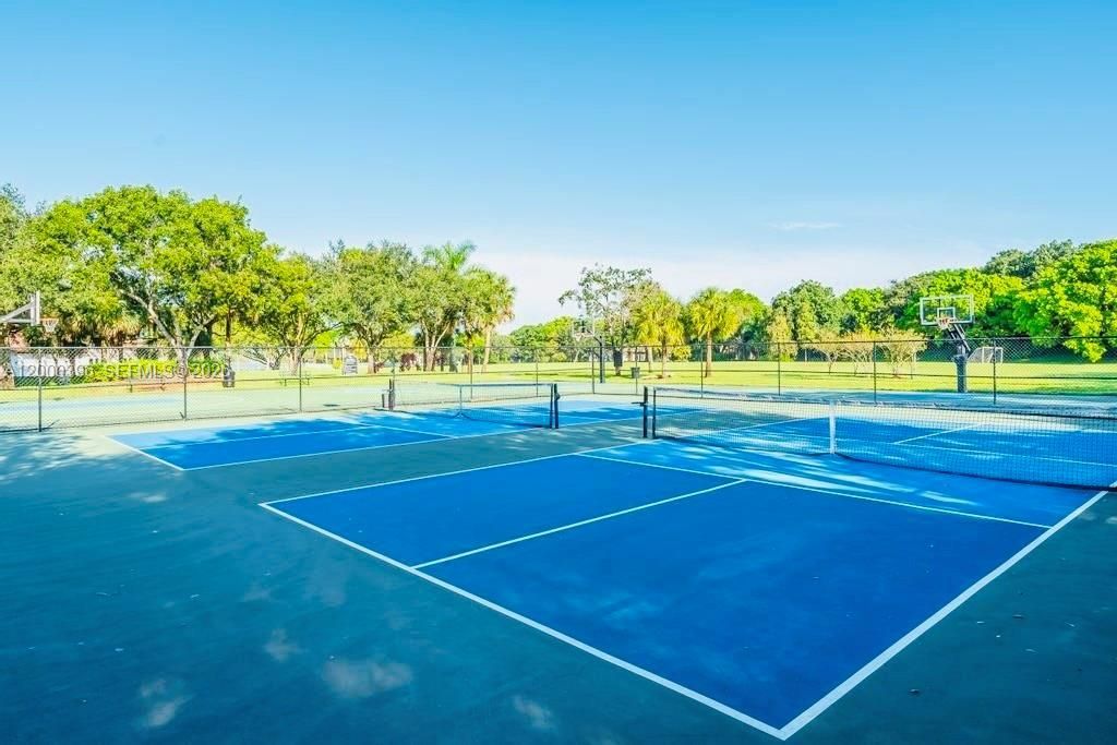 3700 Oak Ridge Ln, Weston, FL 33331 Photo