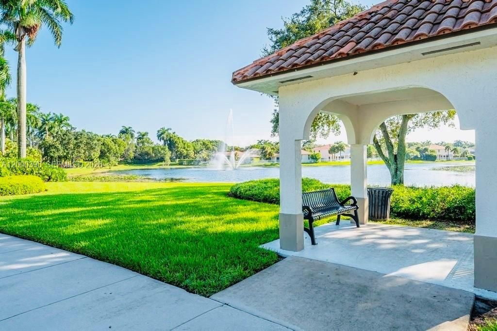 3700 Oak Ridge Ln, Weston, FL 33331 Photo