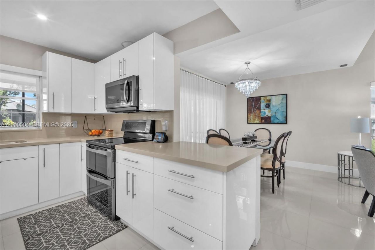 15743 Woodgate Pl , Unit E, Sunrise, FL 33326 Photo