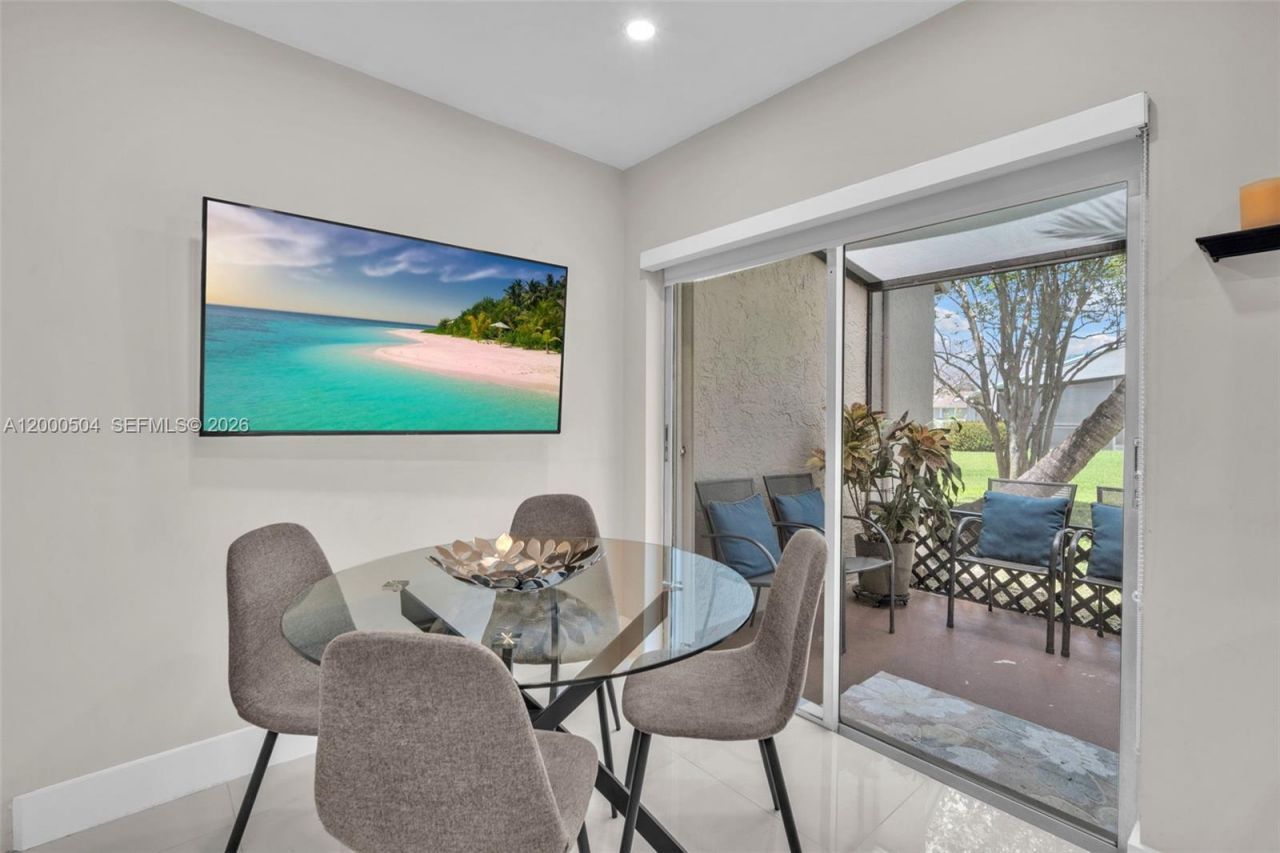 15743 Woodgate Pl , Unit E, Sunrise, FL 33326 Photo