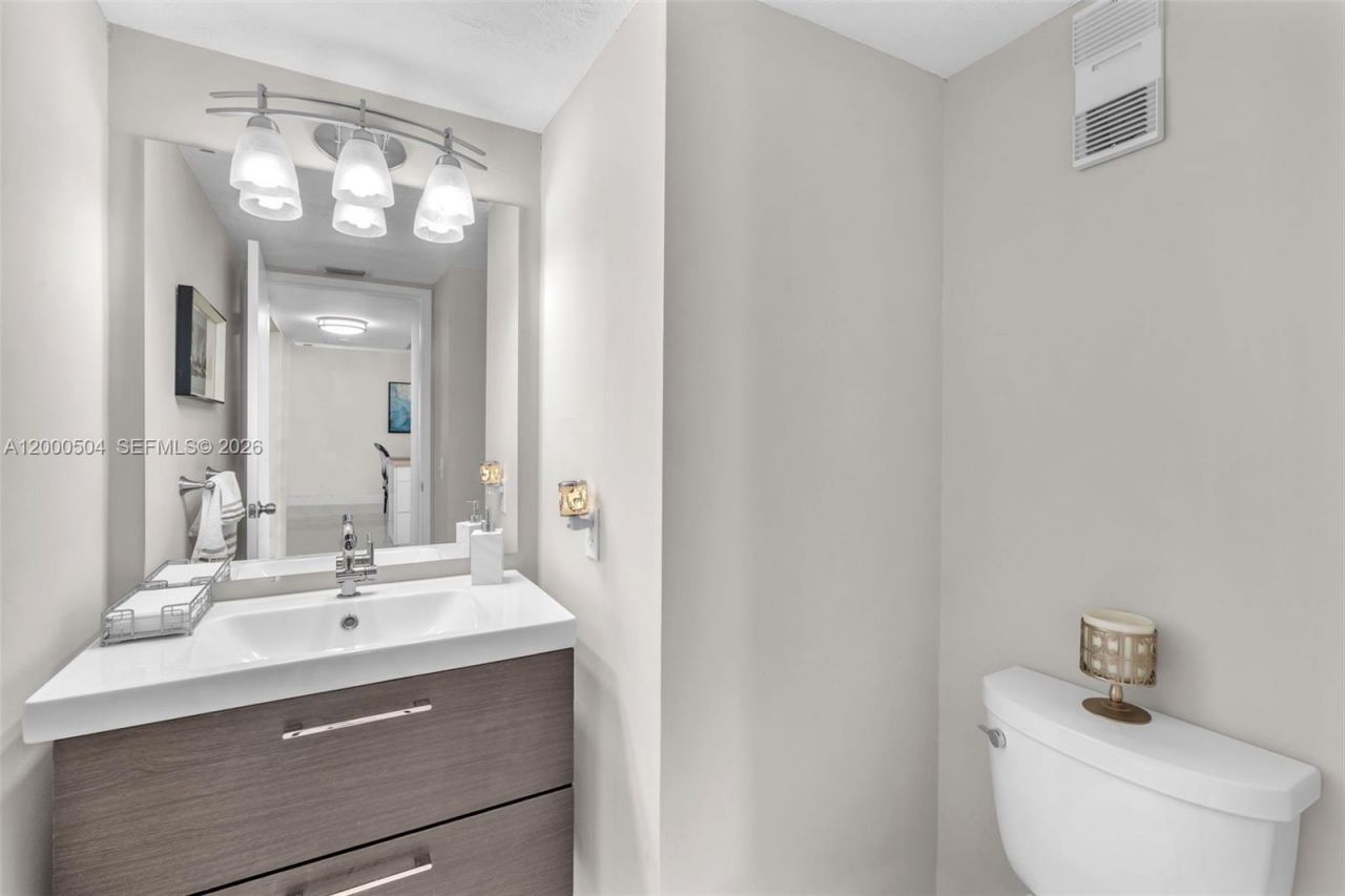 15743 Woodgate Pl , Unit E, Sunrise, FL 33326 Photo