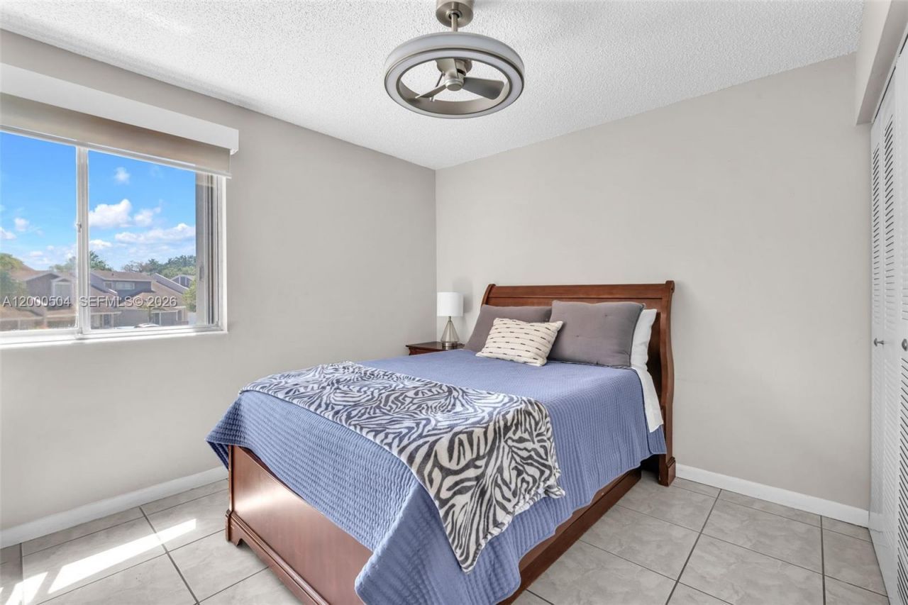 15743 Woodgate Pl , Unit E, Sunrise, FL 33326 Photo