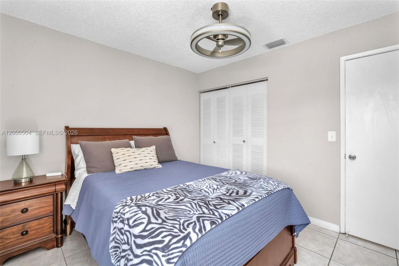 15743 Woodgate Pl , Unit E, Sunrise, FL 33326 Photo