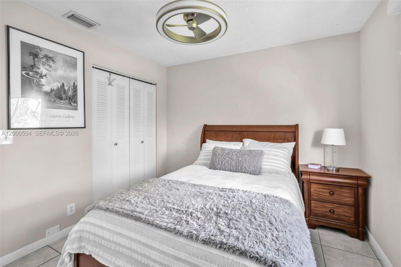 15743 Woodgate Pl , Unit E, Sunrise, FL 33326 Photo