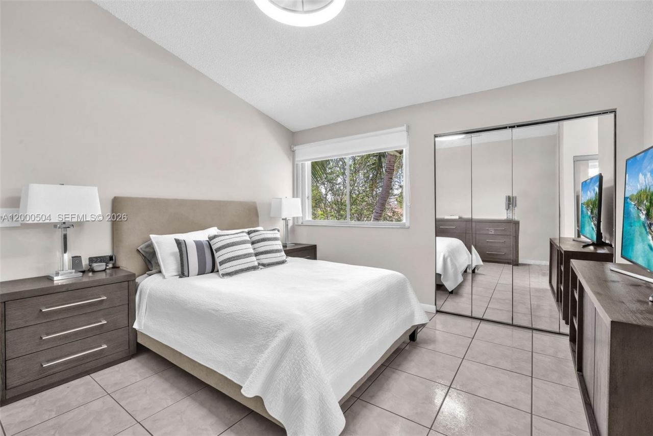 15743 Woodgate Pl , Unit E, Sunrise, FL 33326 Photo