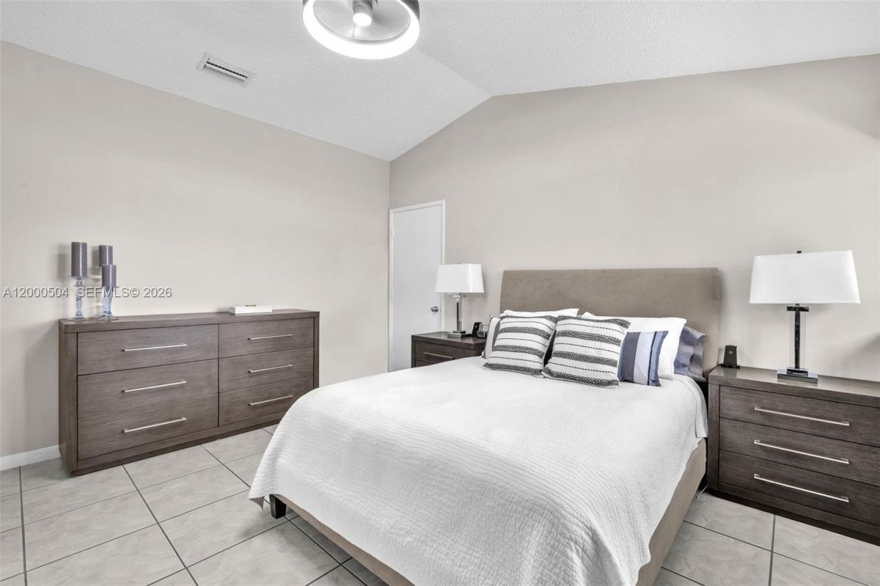 15743 Woodgate Pl , Unit E, Sunrise, FL 33326 Photo