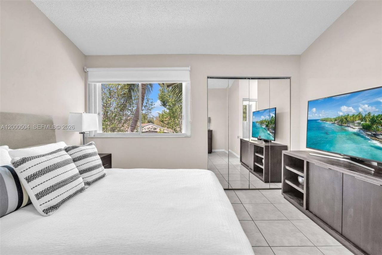 15743 Woodgate Pl , Unit E, Sunrise, FL 33326 Photo