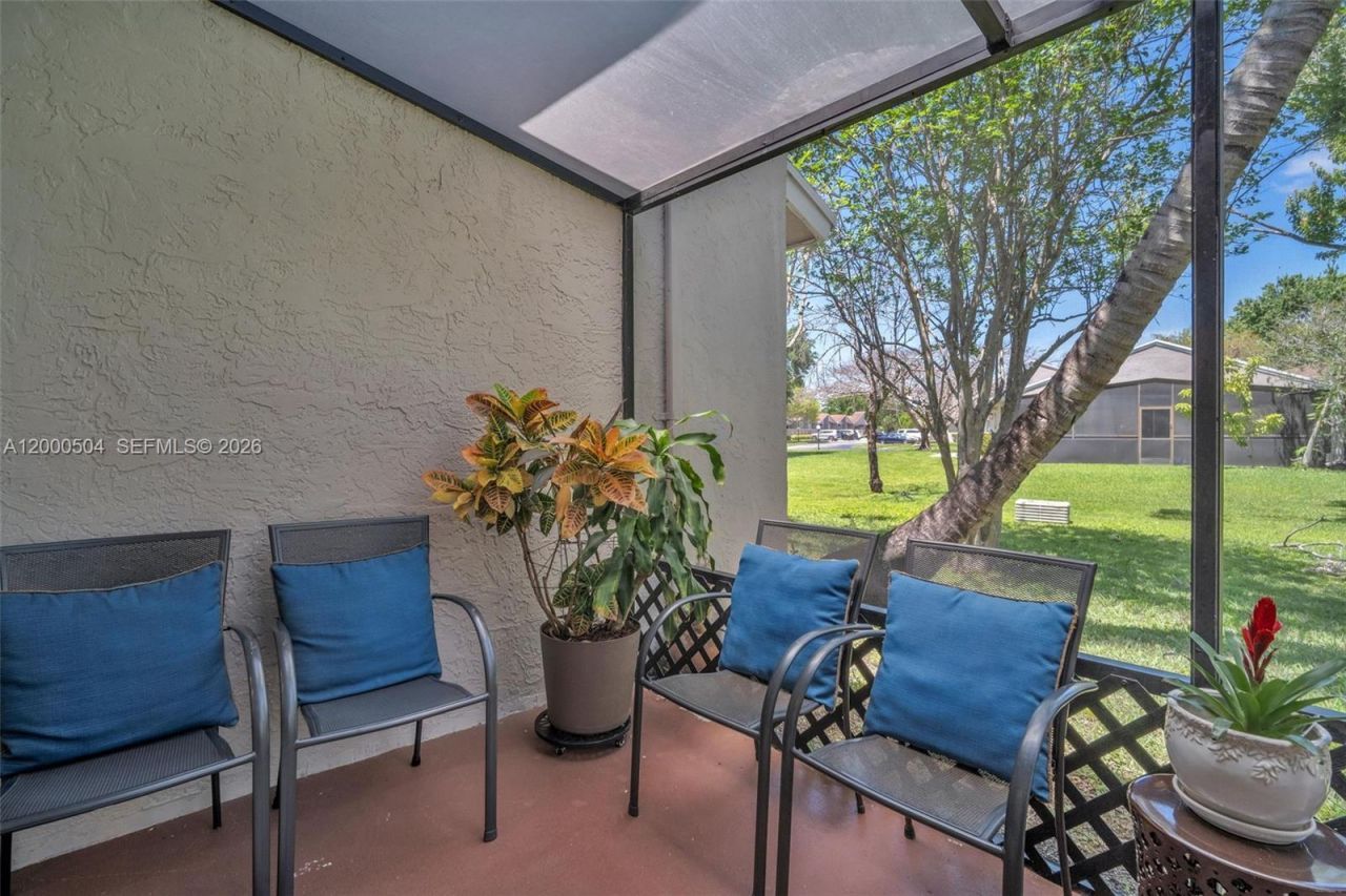 15743 Woodgate Pl , Unit E, Sunrise, FL 33326 Photo