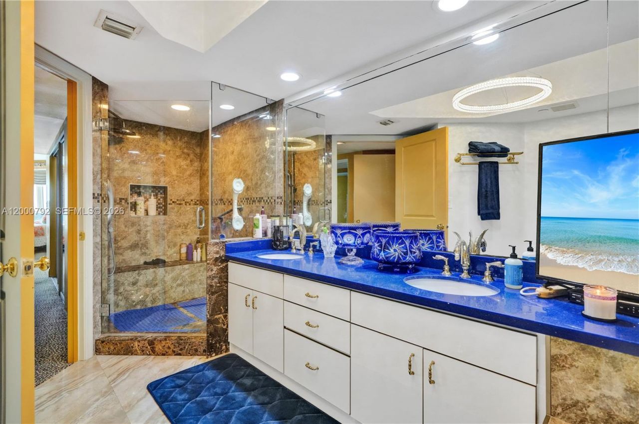 16485 Collins Ave, Unit 832, Sunny Isles Beach, FL 33160 Photo