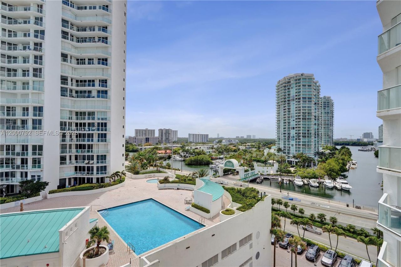 16485 Collins Ave, Unit 832, Sunny Isles Beach, FL 33160 Photo