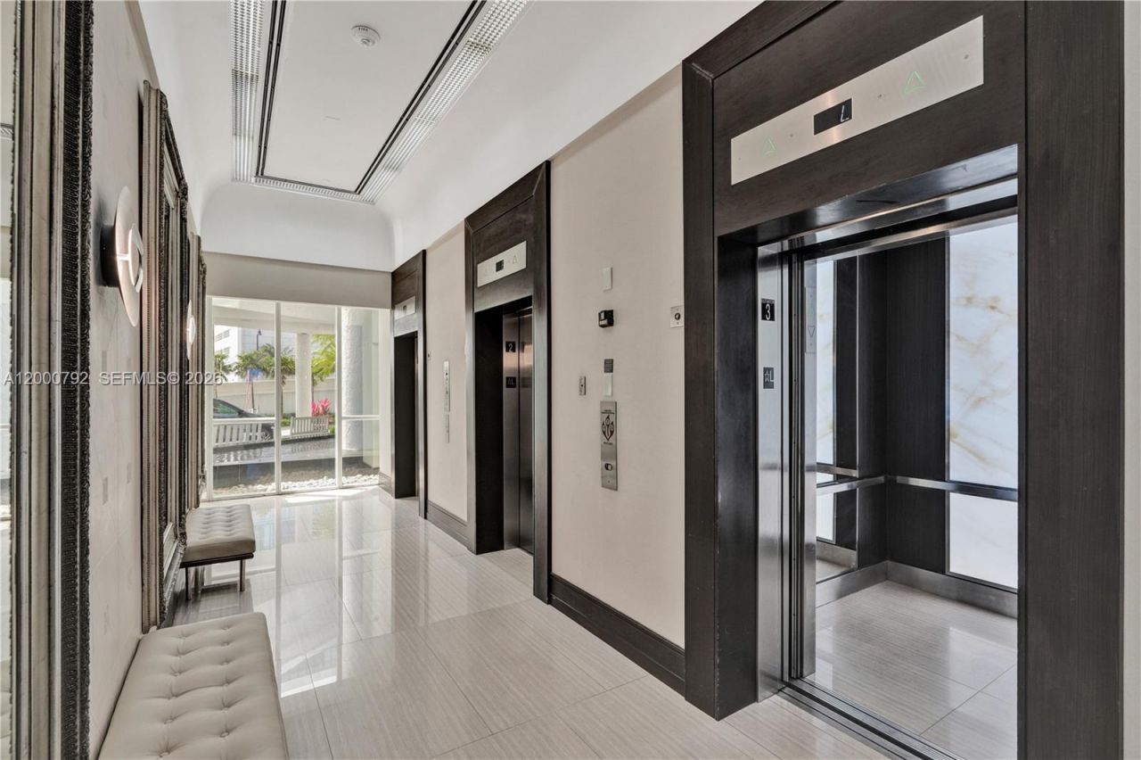 16485 Collins Ave , Unit 832, Sunny Isles Beach, FL 33160 Photo