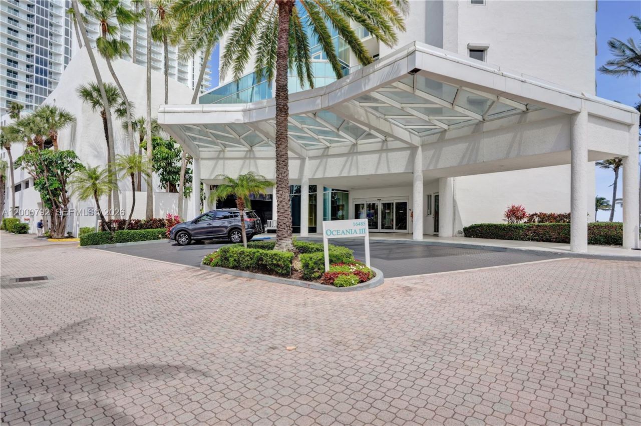 16485 Collins Ave, Unit 832, Sunny Isles Beach, FL 33160 Photo