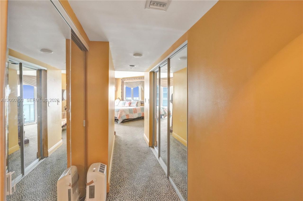 16485 Collins Ave , Unit 832, Sunny Isles Beach, FL 33160 Photo