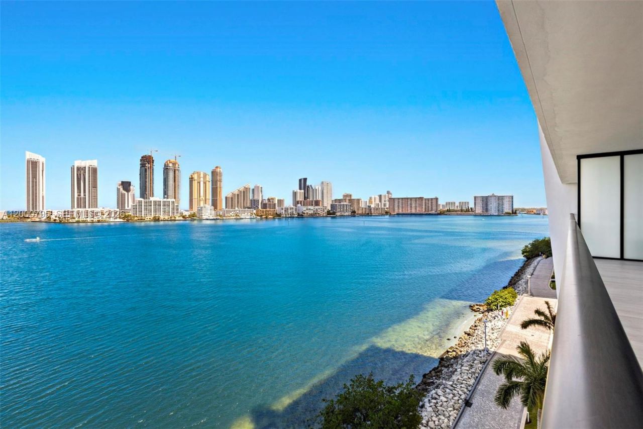 5500 Island Estates Dr, Unit 506, Aventura, FL 33160 Photo